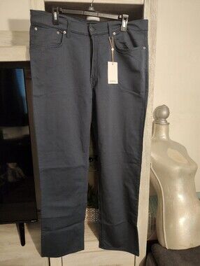 Quince Men's Straight Jeans in Navy